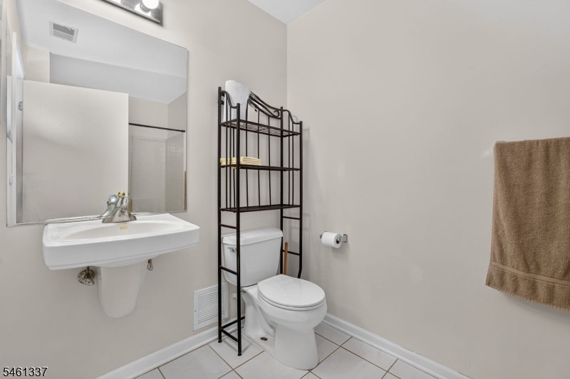 864 Honeybrook Cir Property Photo 15