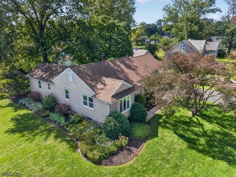 12 Raritan Ave Property Photo 1