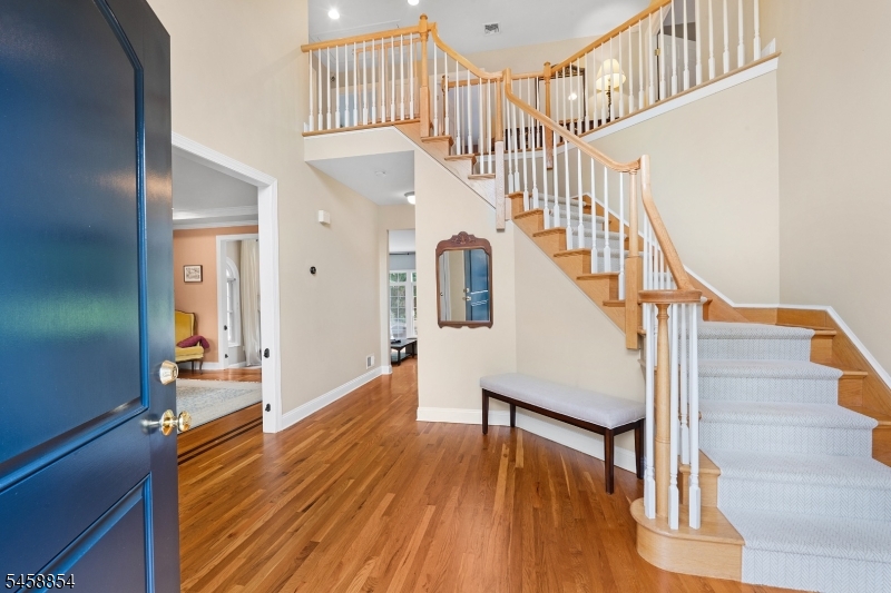 1 Ming Ct Property Photo 8