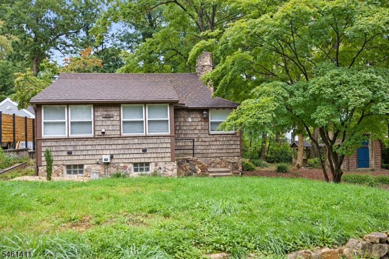 5 Rockwood Trl Property Photo 1