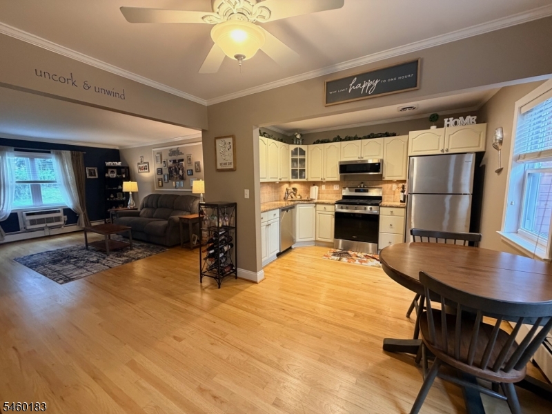 1124 Valley Rd 1A Property Photo 1