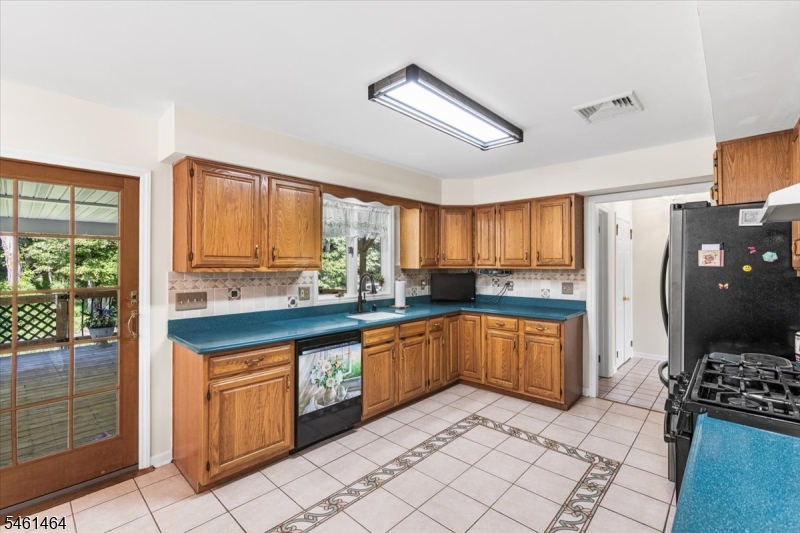 34 Fredon Marksboro Rd Property Photo 12