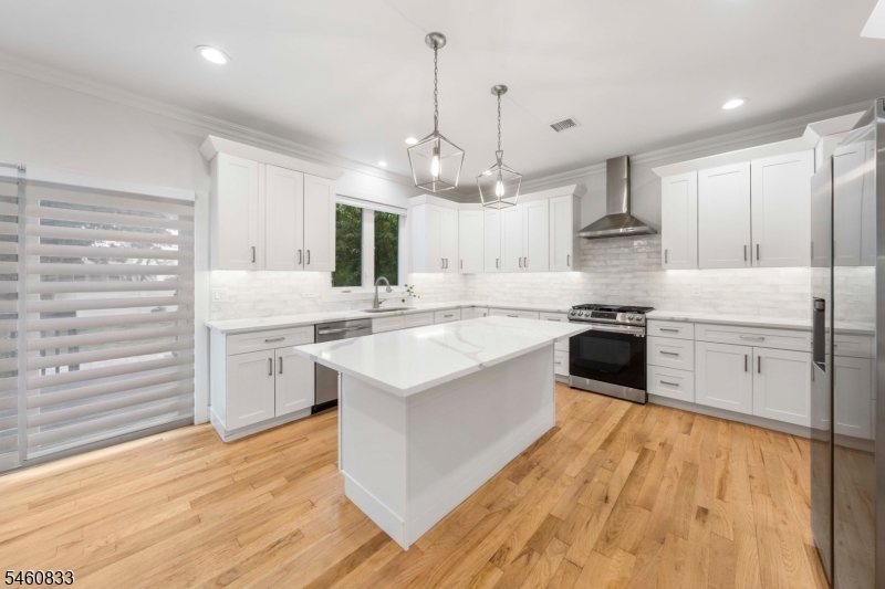 2549 Audrey Ter Property Photo 7