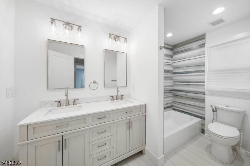 2549 Audrey Ter Property Photo 13