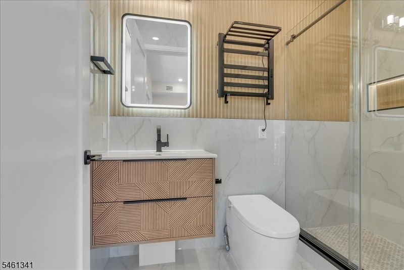 206 Clendenny Ave 2 Property Photo 17