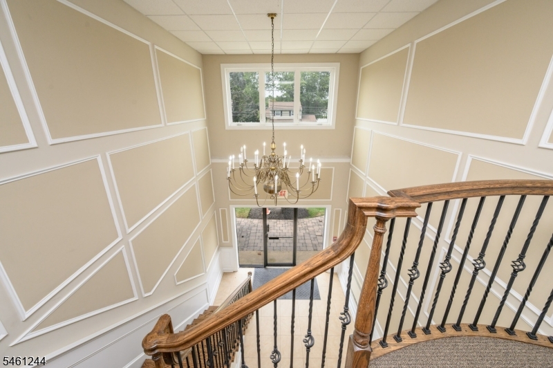 727 Raritan Rd Property Photo 4