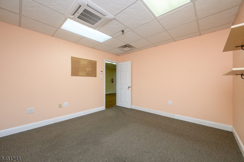 727 Raritan Rd Property Photo 11