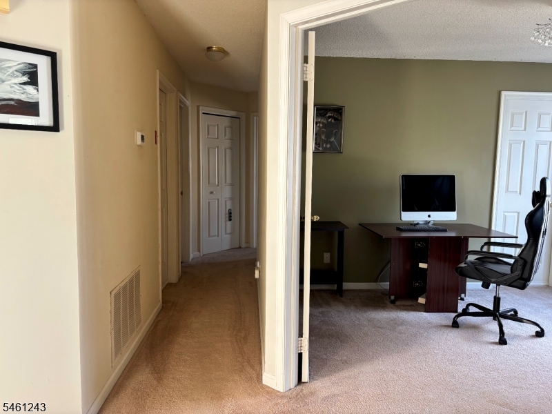29 Harker Hill Dr Property Photo 12