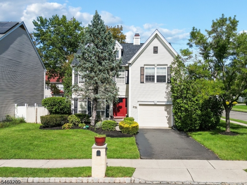 40 Champlain Way Property Photo 1