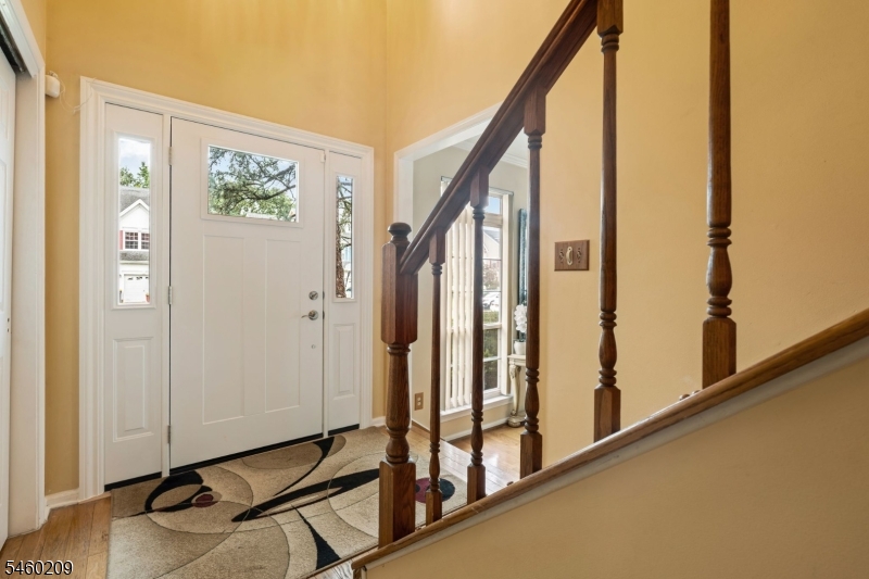 40 Champlain Way Property Photo 4