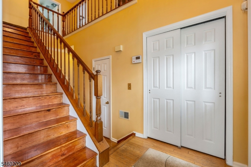 40 Champlain Way Property Photo 7