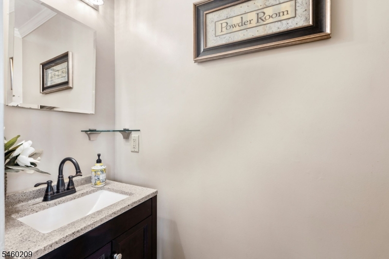 40 Champlain Way Property Photo 8
