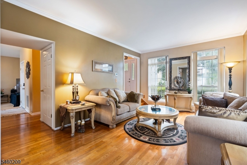 40 Champlain Way Property Photo 10