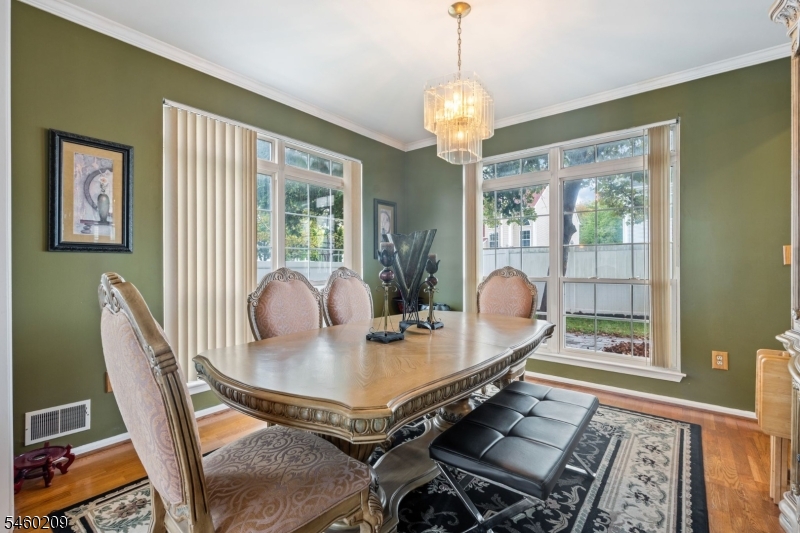 40 Champlain Way Property Photo 12