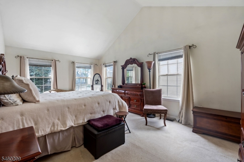 40 Champlain Way Property Photo 25