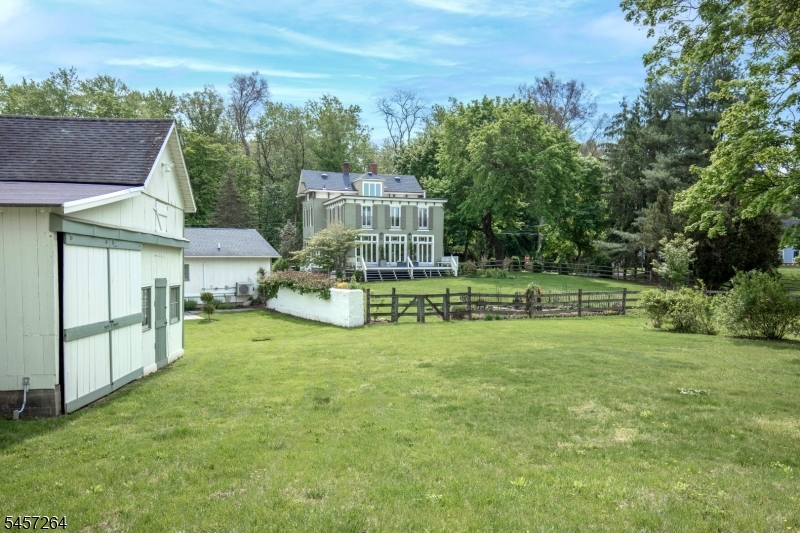 30 Meyersville Rd Property Photo 17