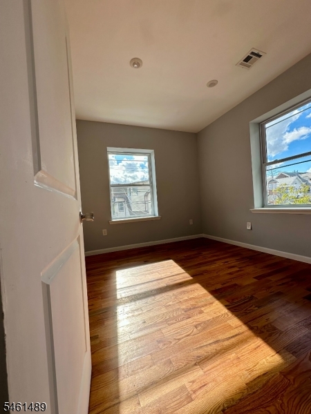 201 Marshall St 6 Property Photo 10