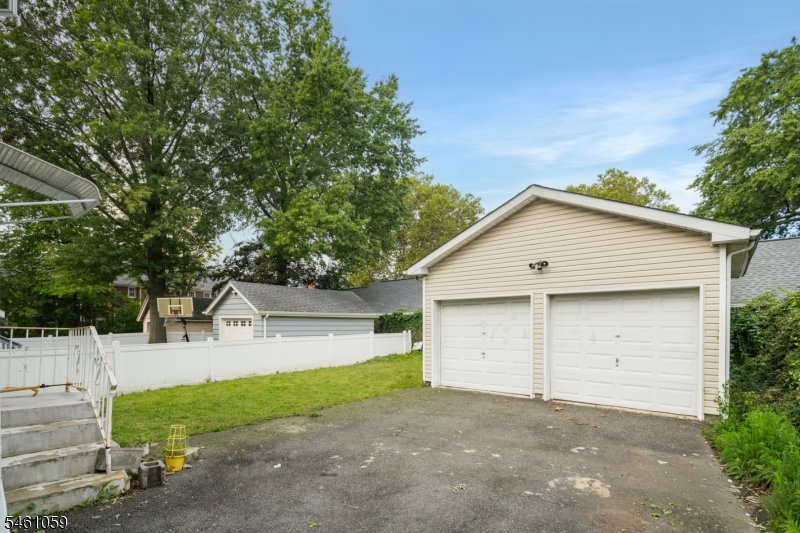 19 Meadowbrook Pl Property Photo 5