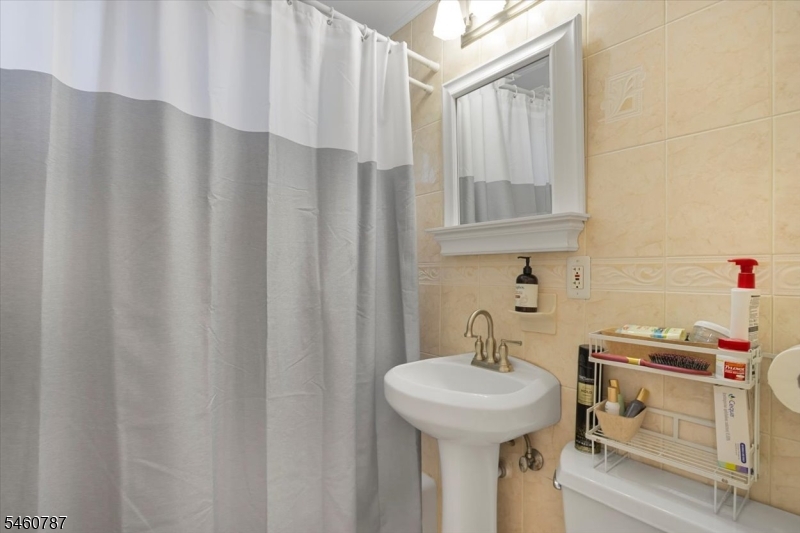 73 Burnside Pl Property Photo 10