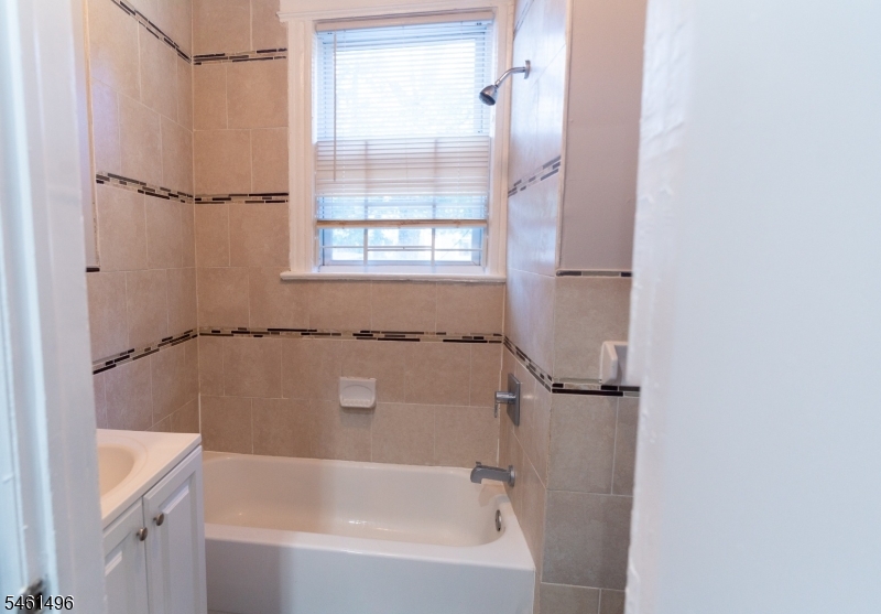867 S 17th St Property Photo 10