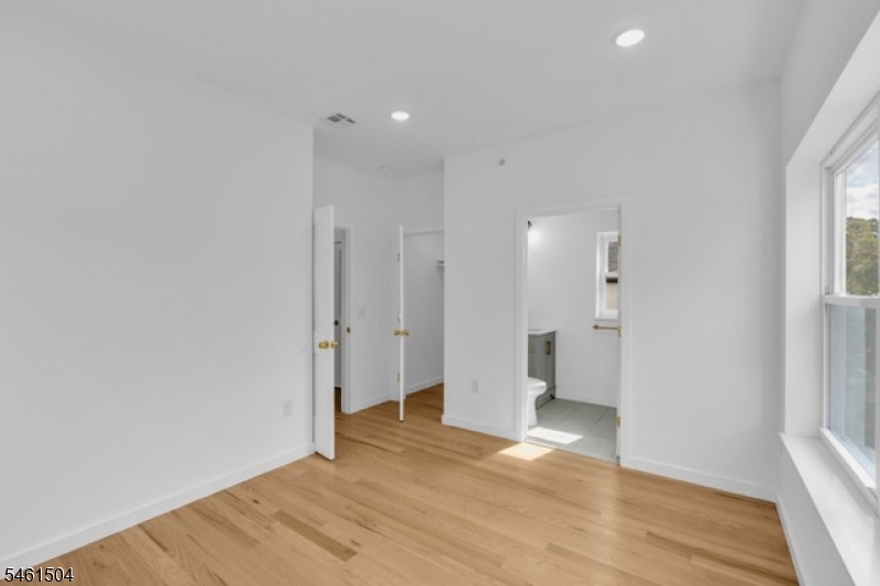 713 South 11th St Property Photo 15