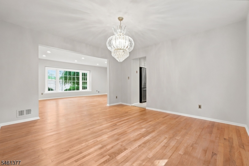350 Parsippany Blvd Property Photo 5