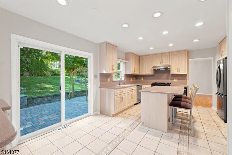 350 Parsippany Blvd Property Photo 10