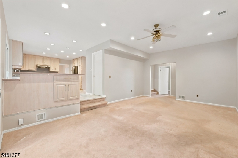 350 Parsippany Blvd Property Photo 14