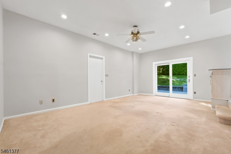 350 Parsippany Blvd Property Photo 15