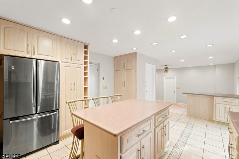 350 Parsippany Blvd Property Photo 16
