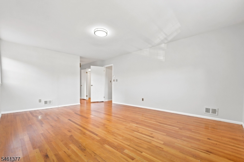 350 Parsippany Blvd Property Photo 25