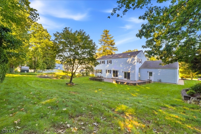 350 Parsippany Blvd Property Photo 35