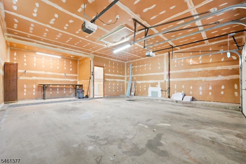 350 Parsippany Blvd Property Photo 40