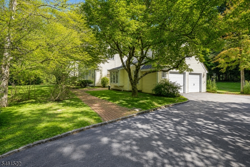3 Orchard Rd Property Photo 2