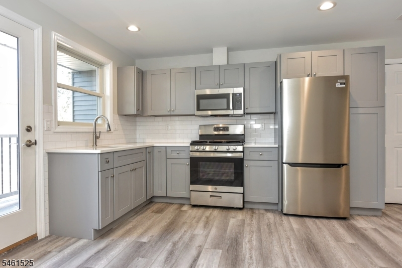7 Bergen St 203 Property Photo 13