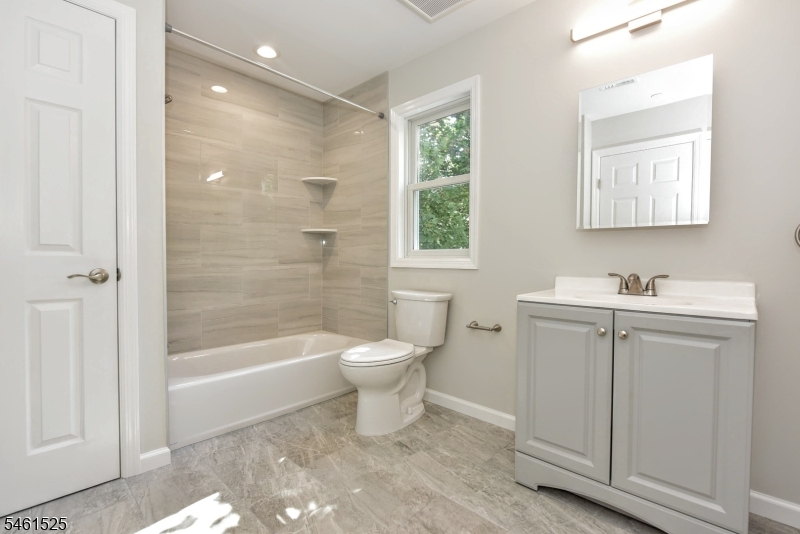 7 Bergen St 203 Property Photo 22