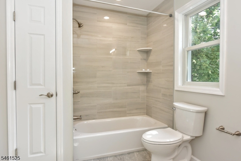 7 Bergen St 203 Property Photo 23