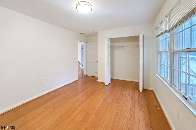 33 Rose Ln Property Photo 30