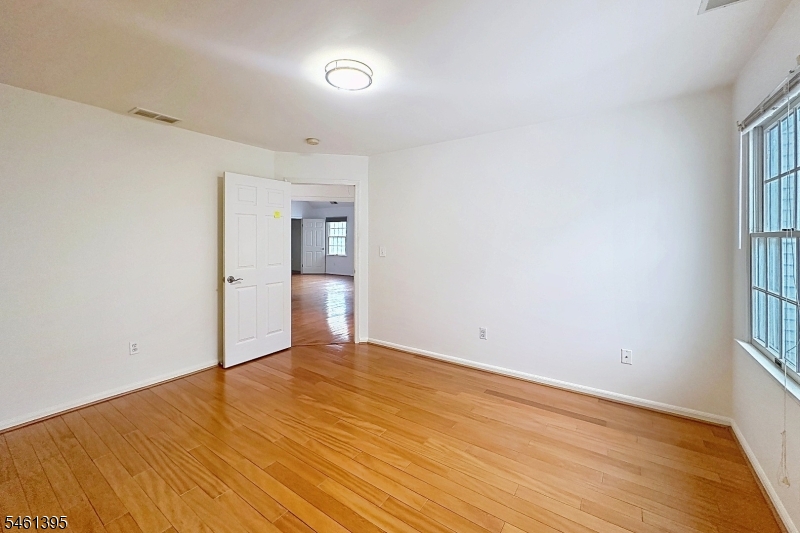 33 Rose Ln Property Photo 33
