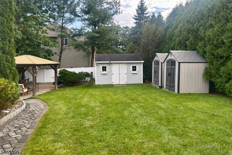 33 Rose Ln Property Photo 46