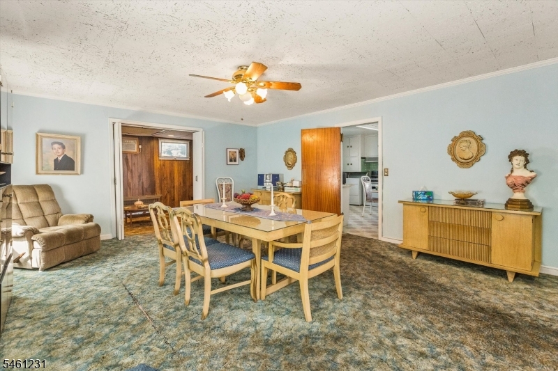407 Franklin Ave Property Photo 8