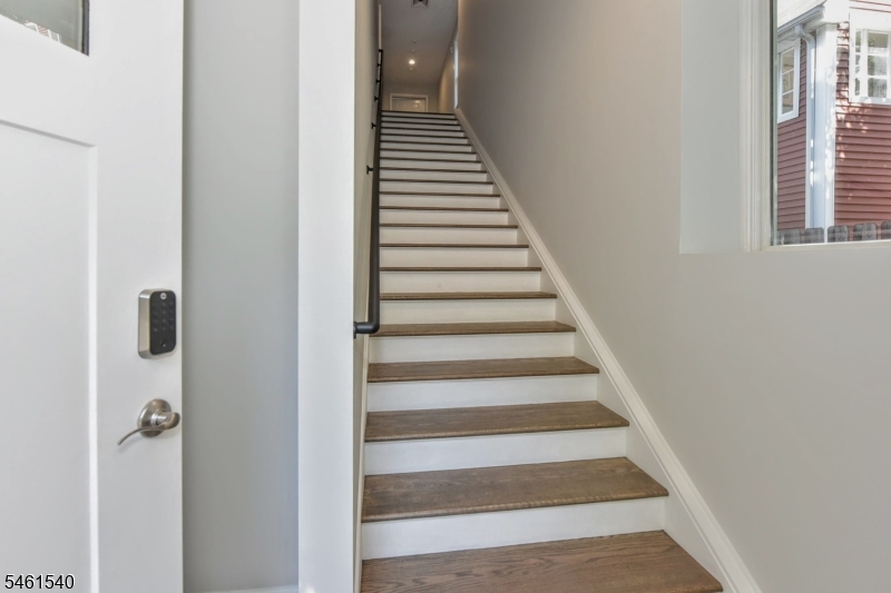 7 Bergen St 201 Property Photo 4