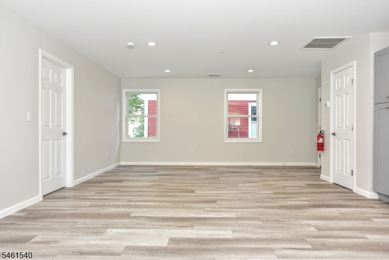 7 Bergen St 201 Property Photo 8