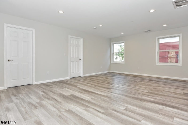 7 Bergen St 201 Property Photo 9