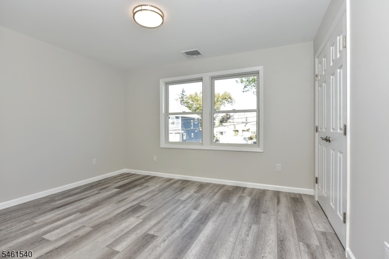 7 Bergen St 201 Property Photo 13