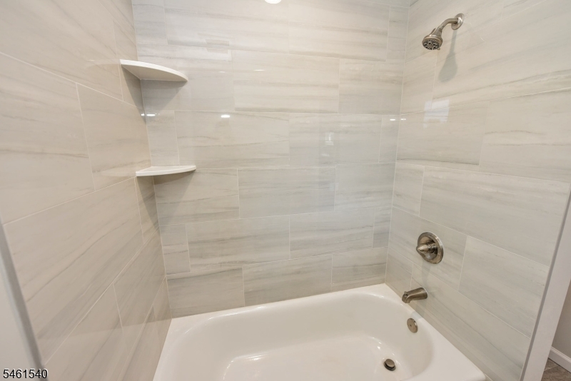 7 Bergen St 201 Property Photo 18