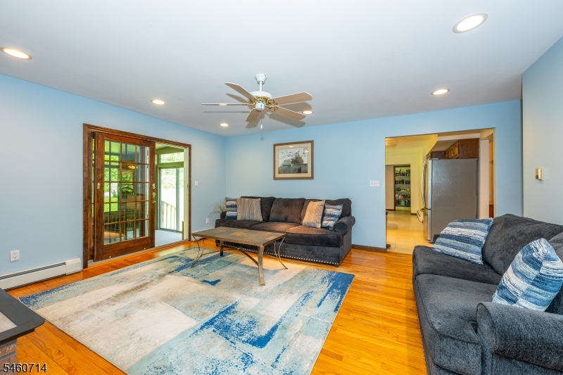 4 Tracey Ln Property Photo 12
