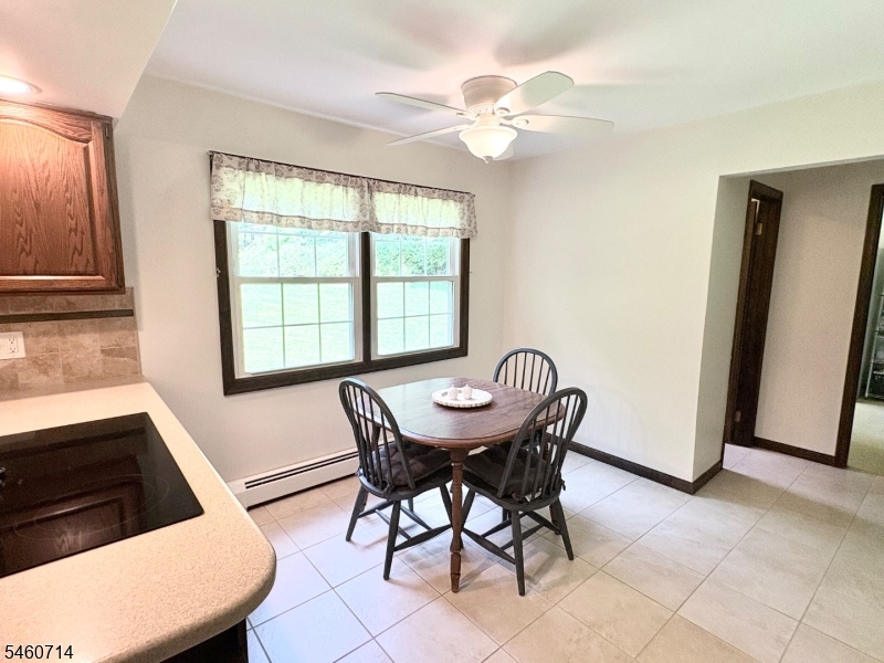 4 Tracey Ln Property Photo 23