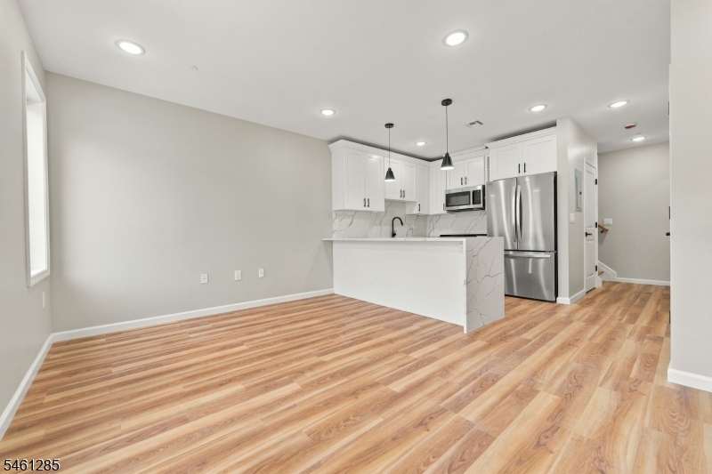 502 Davis Ave Property Photo 17