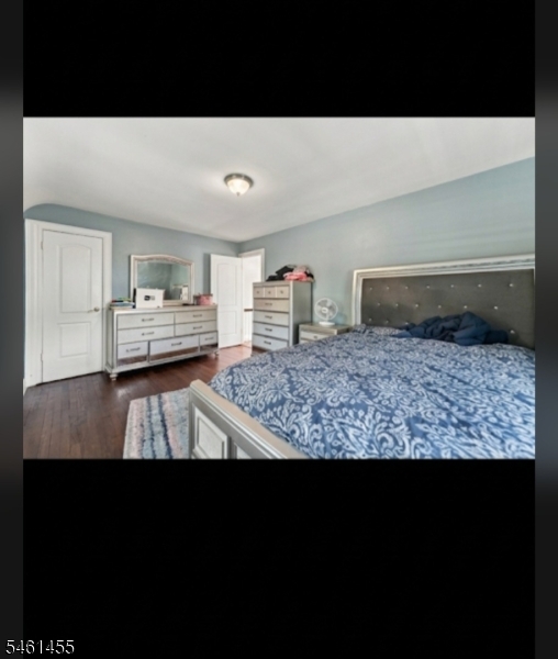 1521 Leslie St Property Photo 15